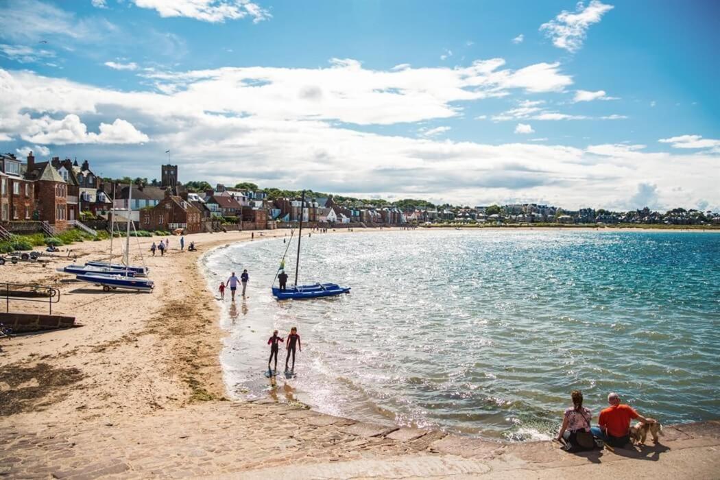 3 Bedroom Holiday Home, Seton Sands, Edinburgh, Family Friendly, Dog Friendly, Sleeps 8 Port Seton Buitenkant foto